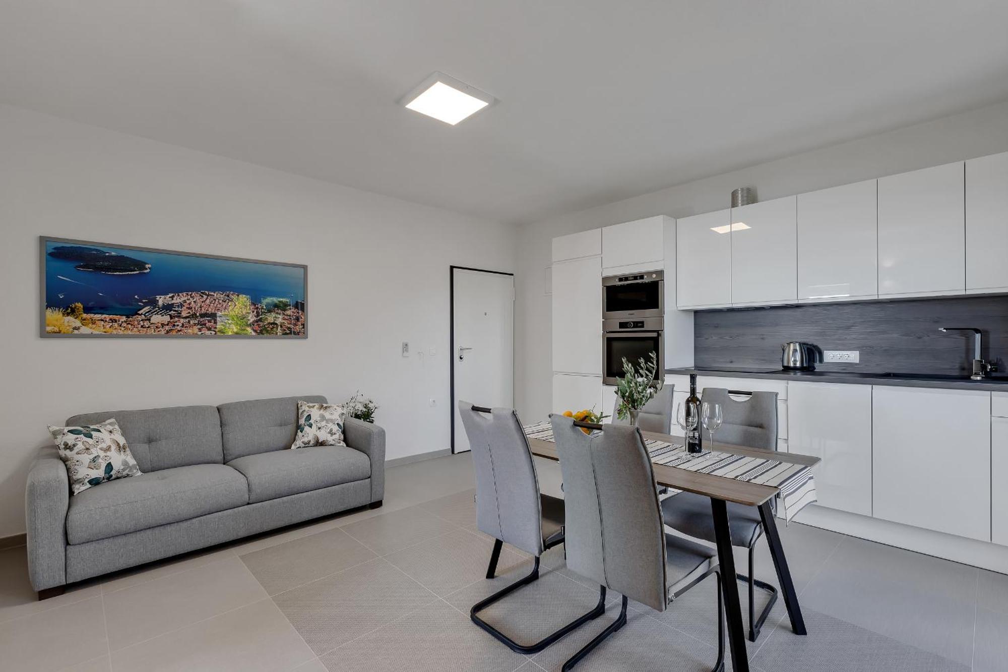 Golden Horizon Retreat Apartment Подгора Екстериор снимка