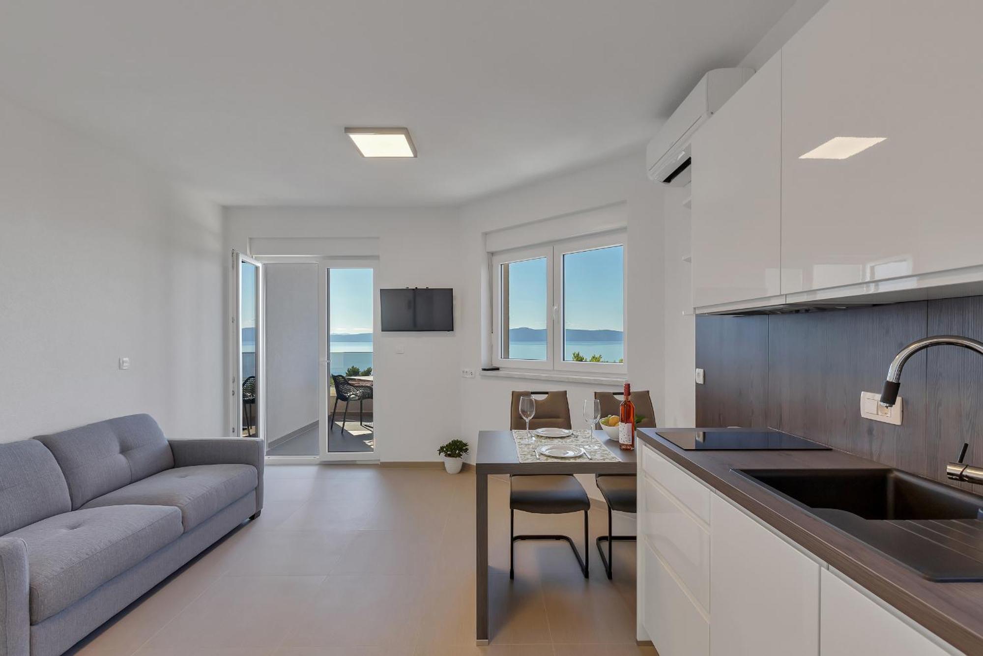 Golden Horizon Retreat Apartment Подгора Екстериор снимка