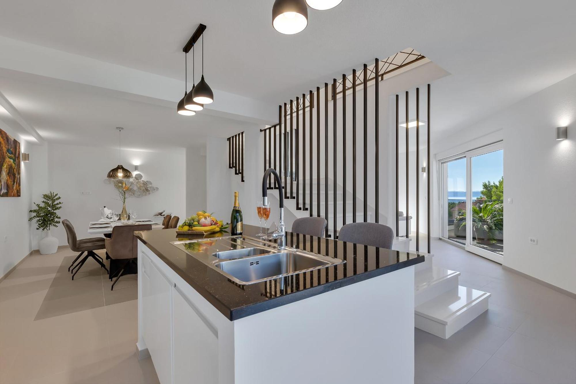 Golden Horizon Retreat Apartment Подгора Екстериор снимка