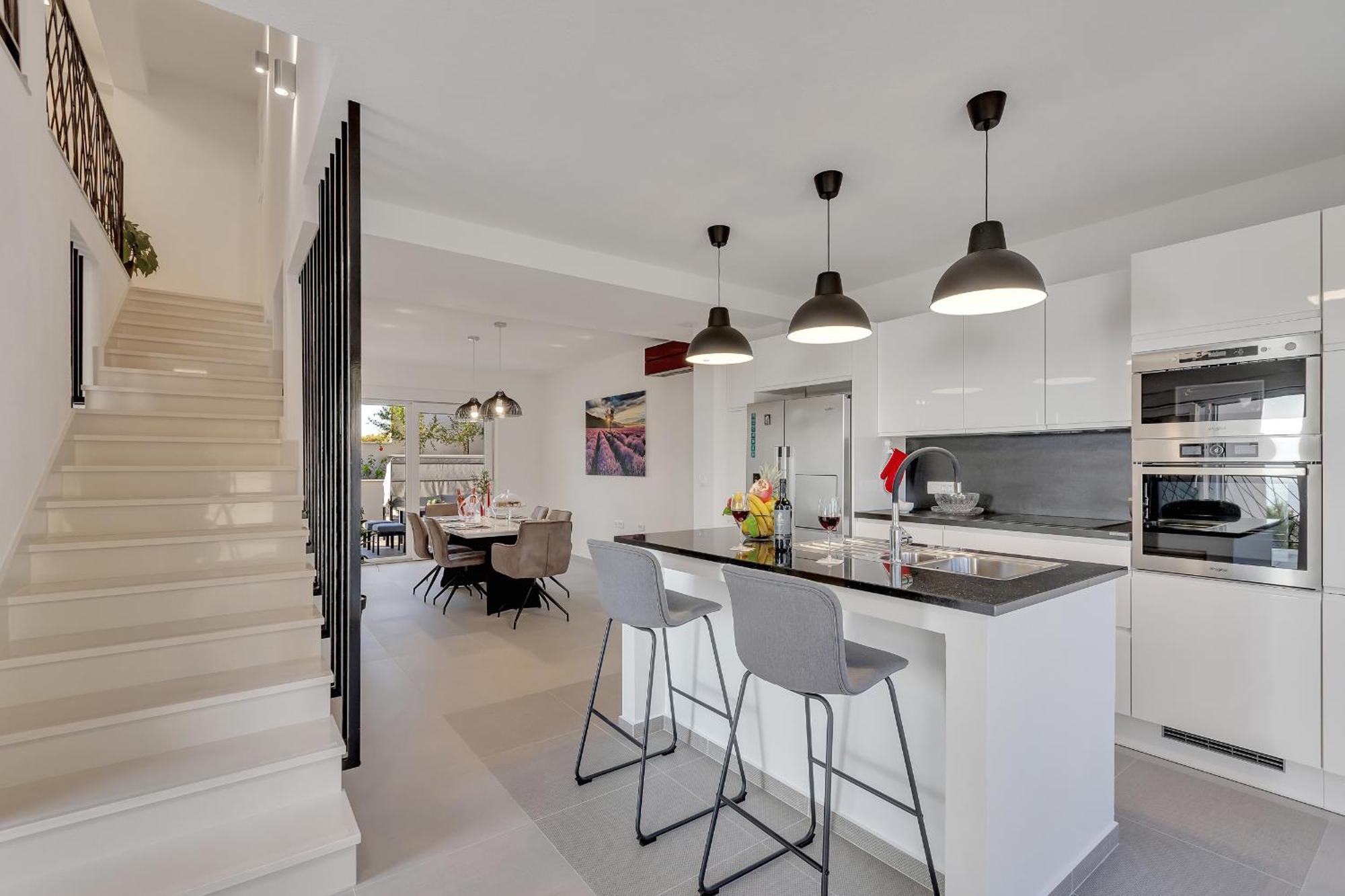 Golden Horizon Retreat Apartment Подгора Екстериор снимка