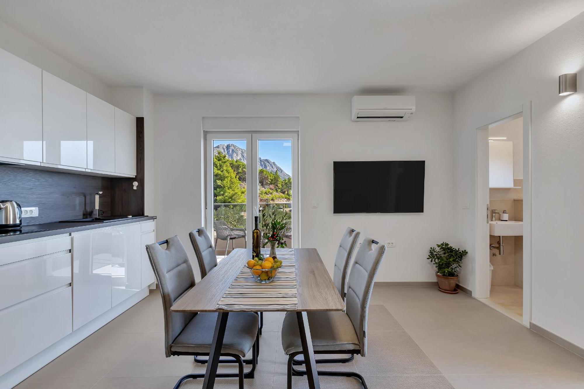 Golden Horizon Retreat Apartment Подгора Екстериор снимка