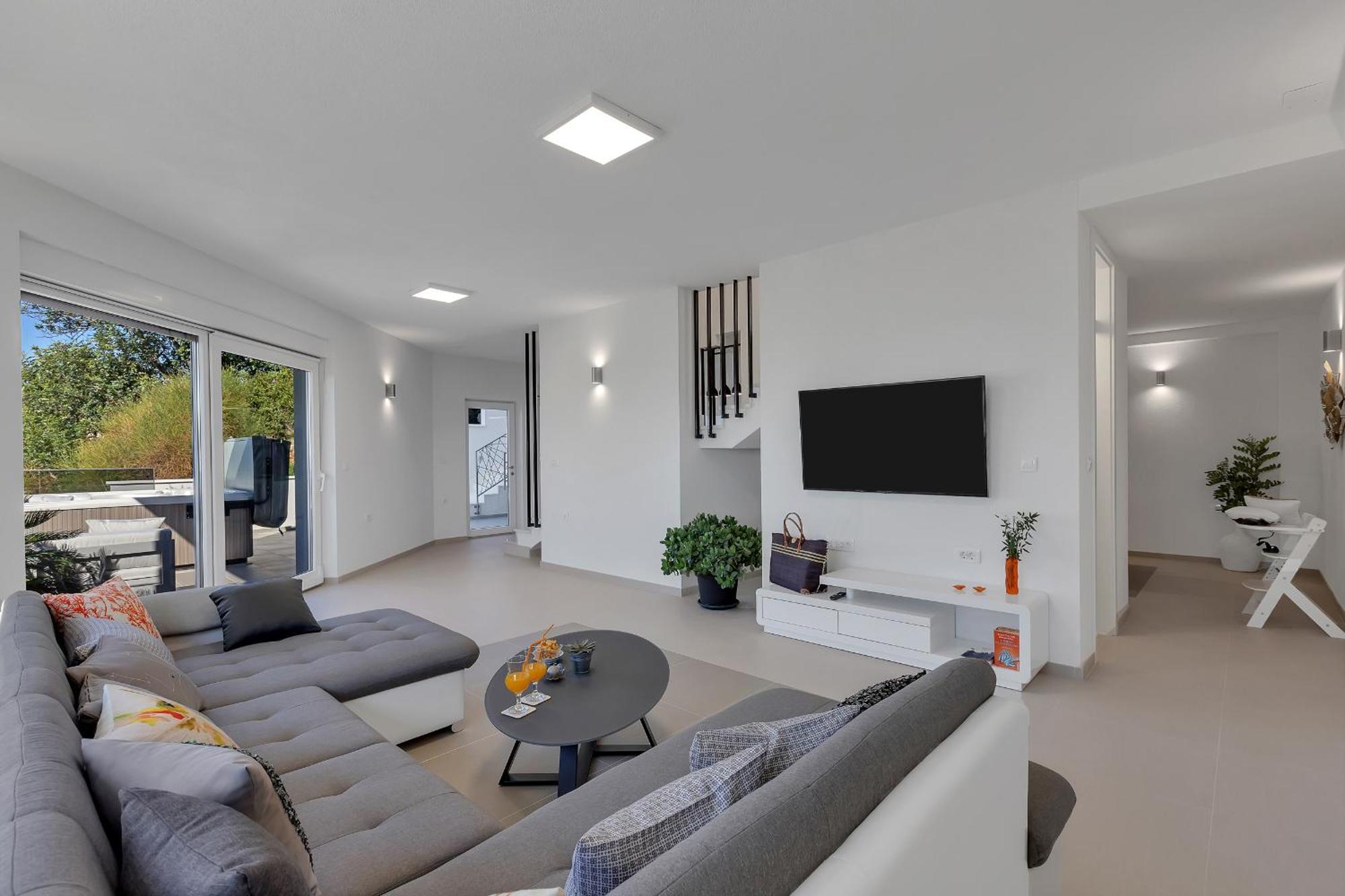 Golden Horizon Retreat Apartment Подгора Екстериор снимка
