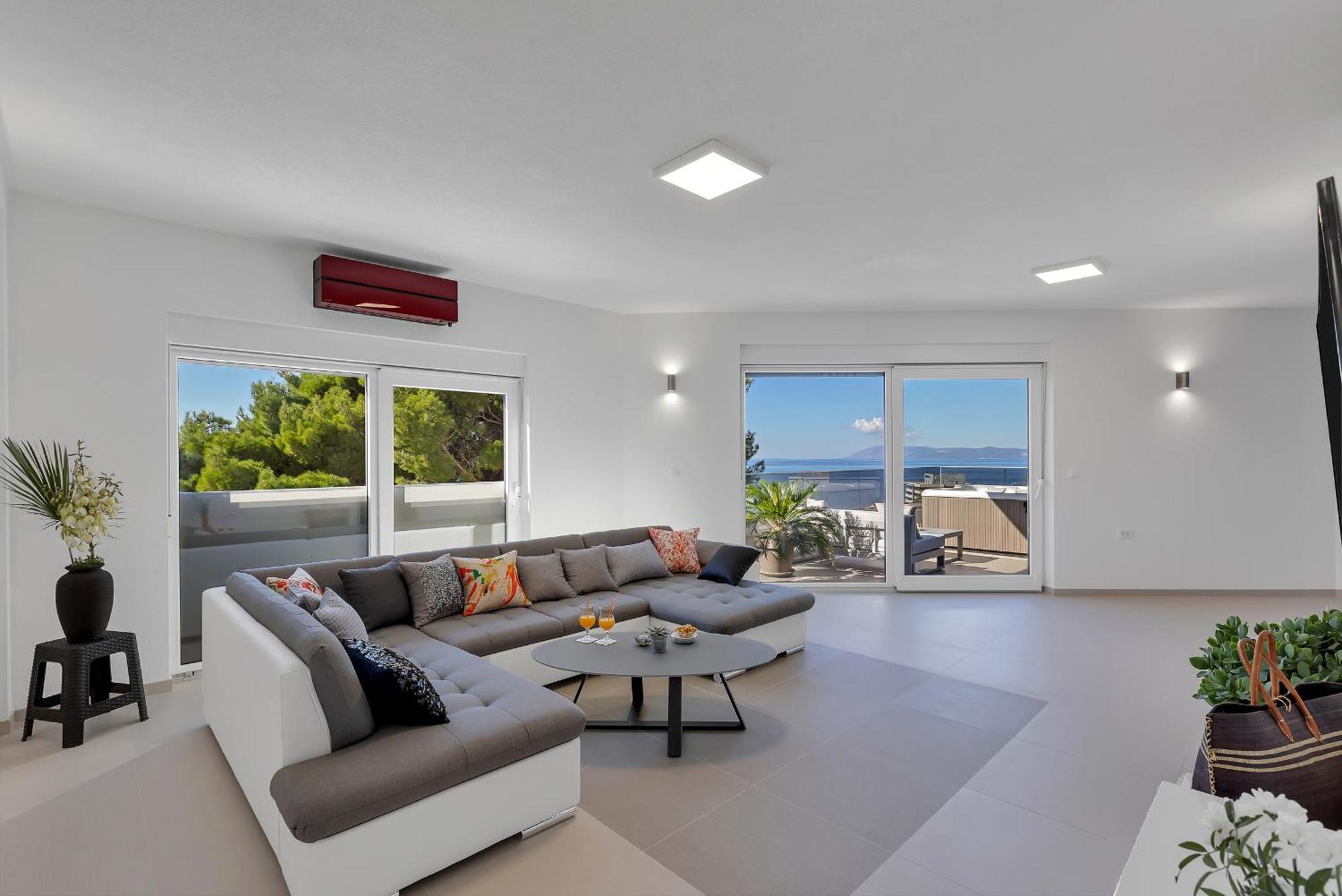 Golden Horizon Retreat Apartment Подгора Екстериор снимка