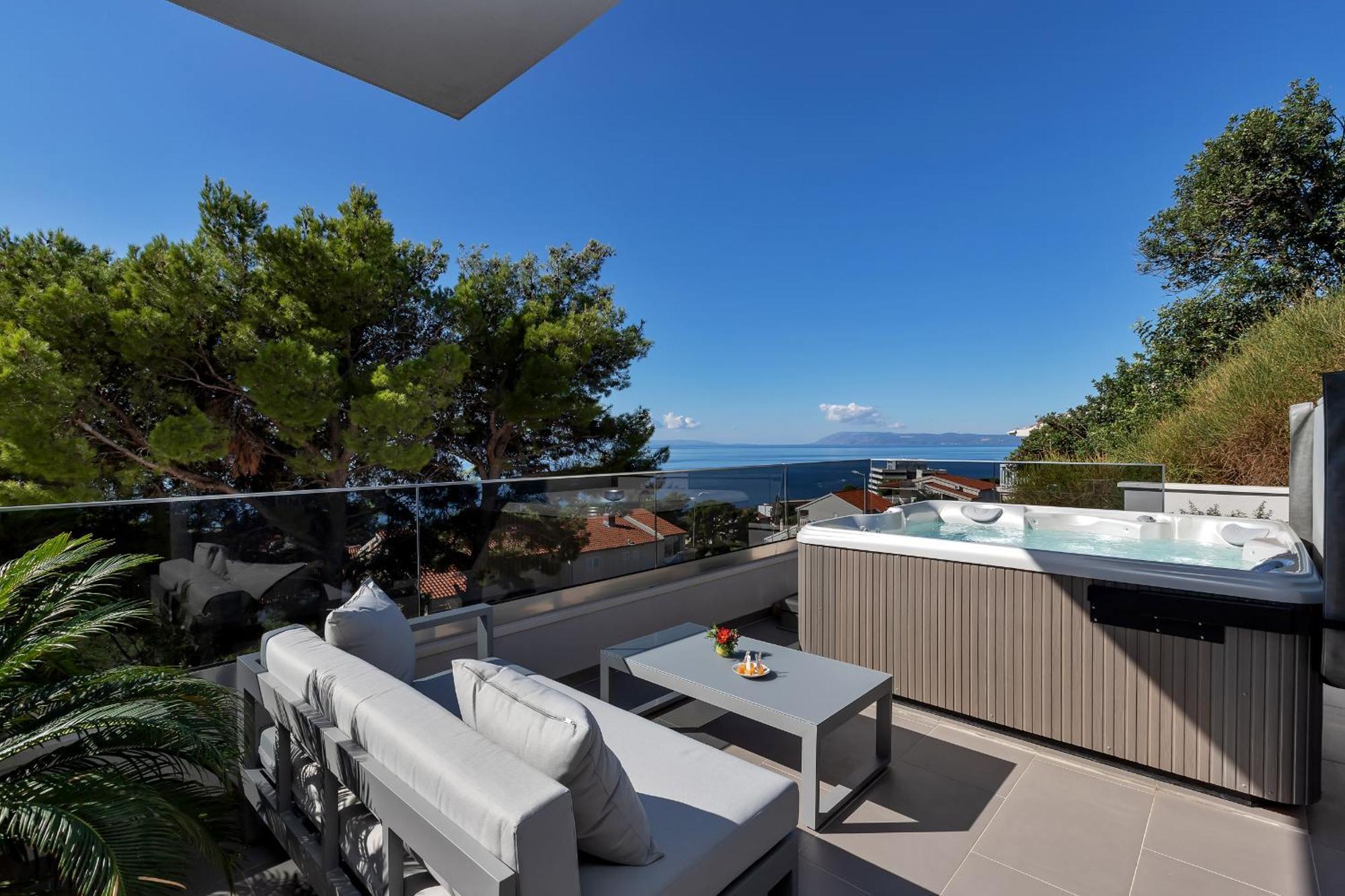 Golden Horizon Retreat Apartment Подгора Екстериор снимка