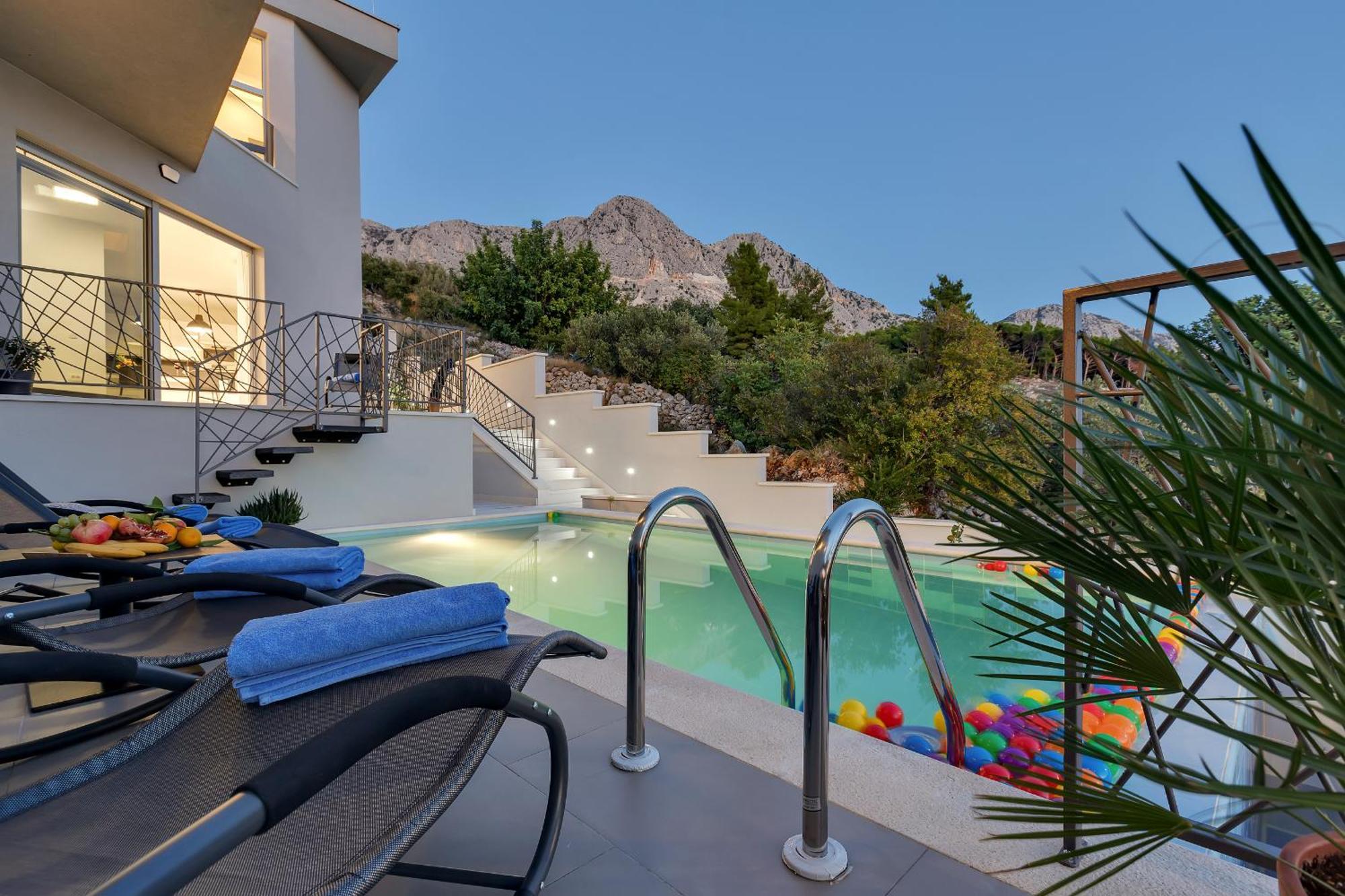 Golden Horizon Retreat Apartment Подгора Екстериор снимка
